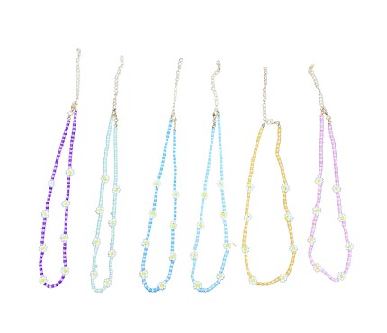 Lot 35 colliers perles et fleurs